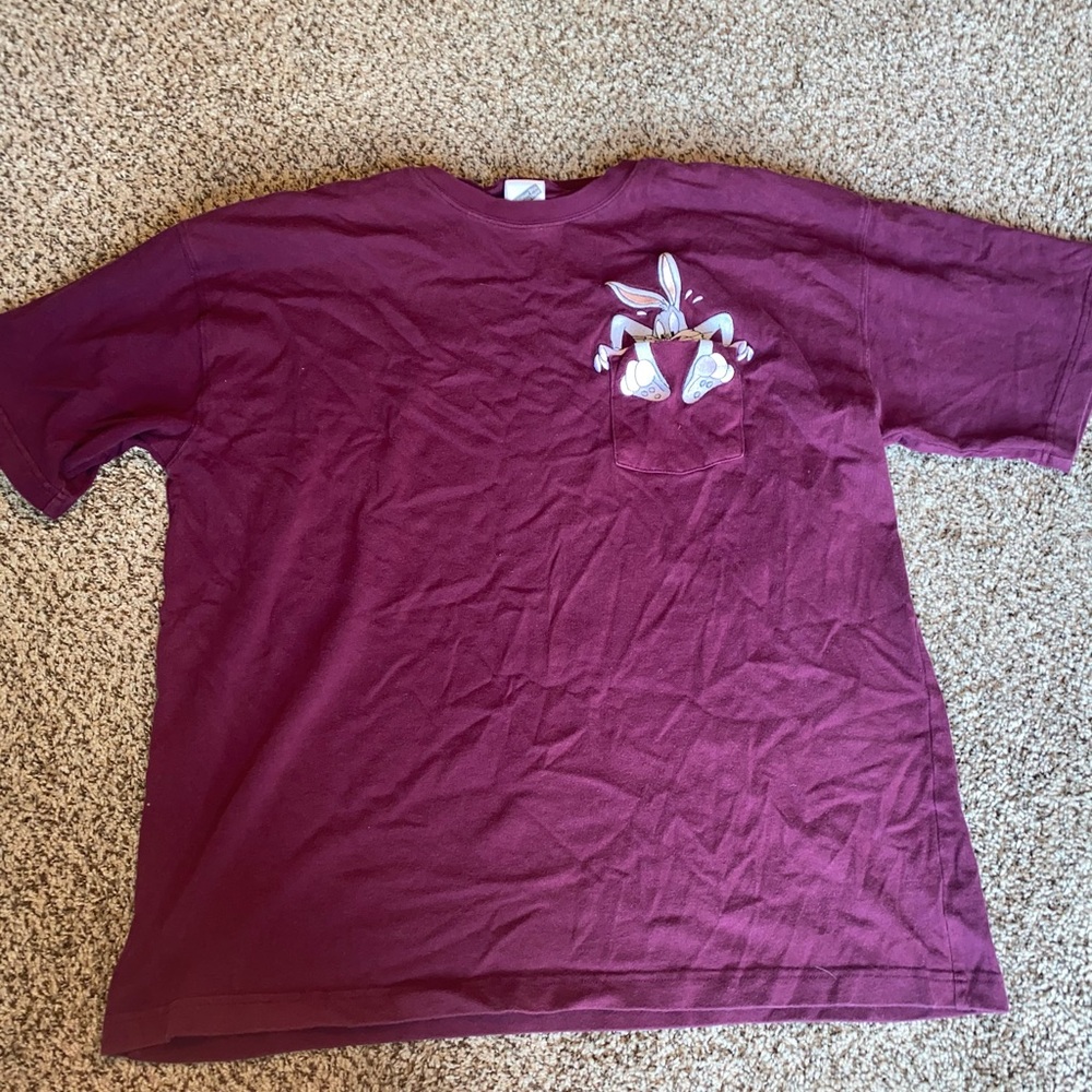 Warner bros bugs bunny maroon shirt